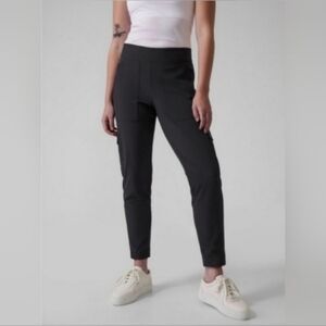 ❤️ ATHLETA CHELSEA CARGO PANTS, 4 (27) and 14 (32)